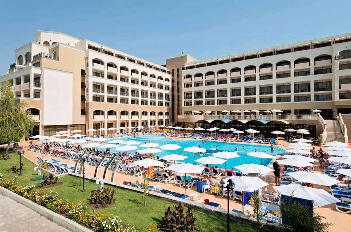 Sol Nessebar Bay & Mare Resort — hoofdfoto