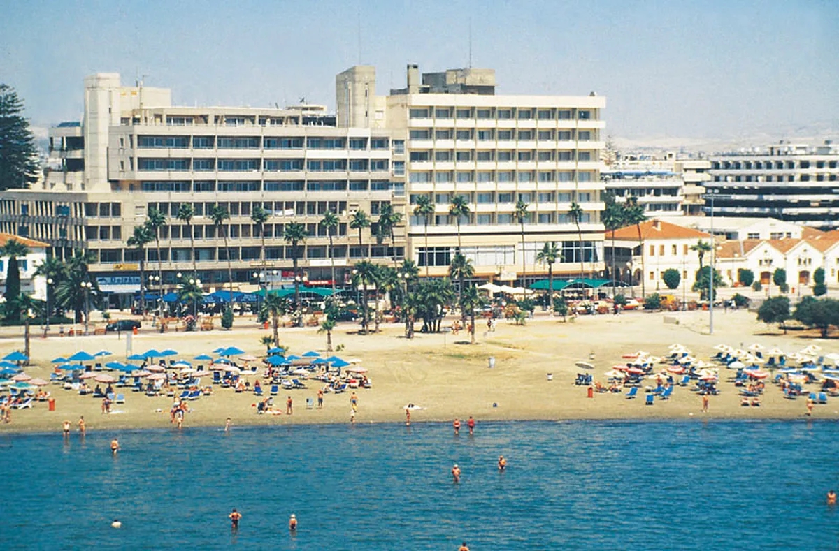 Sun Hall Hotel — hoofdfoto