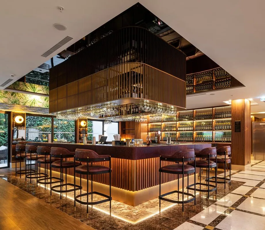 TURIM Oporto Hotel — hoofdfoto