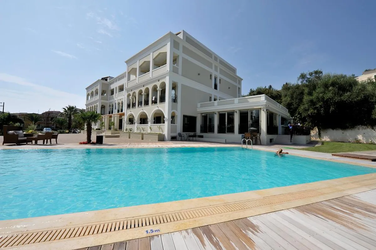 Corfu Mare — hoofdfoto
