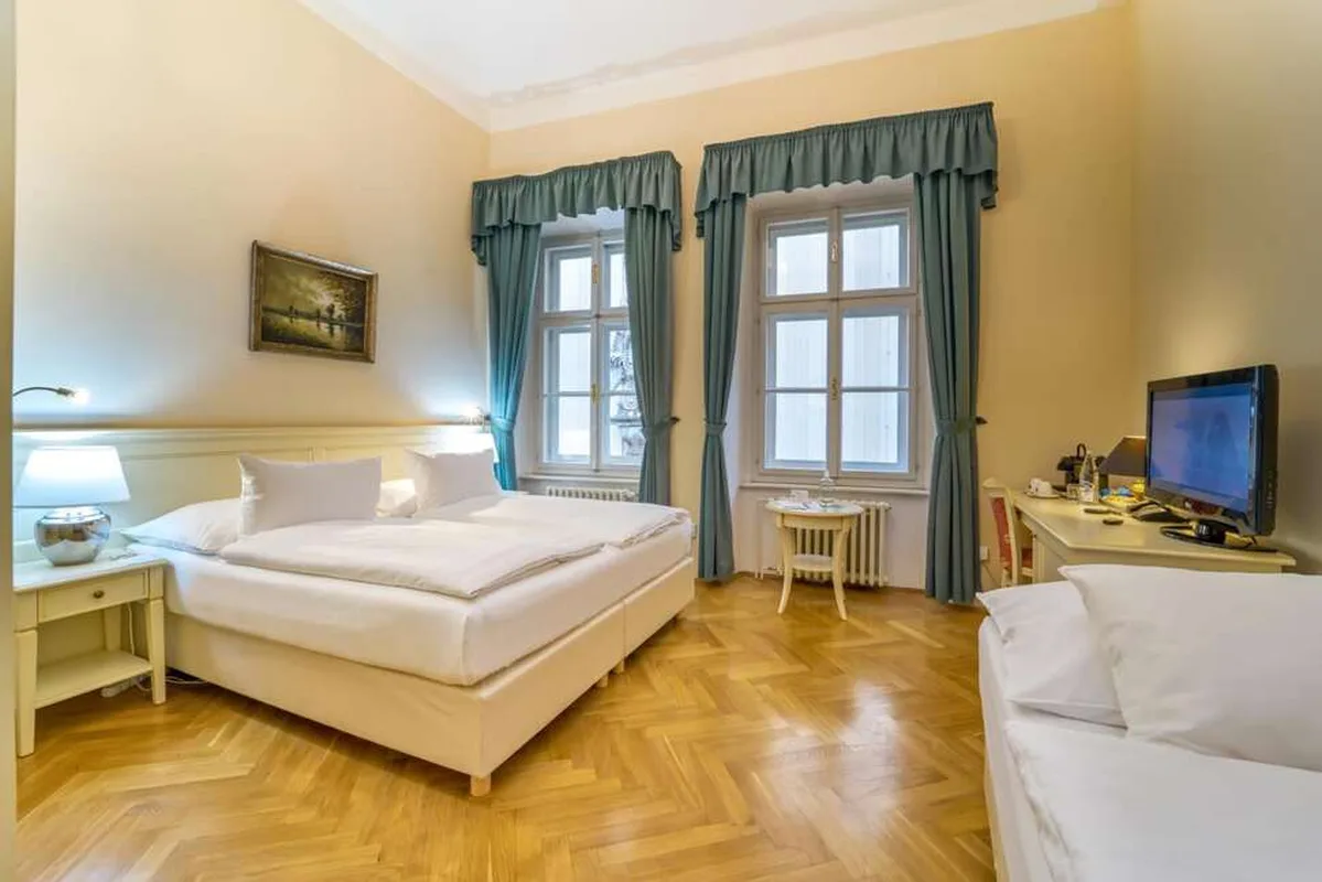 Hotel Josephine Old Town Square — hoofdfoto