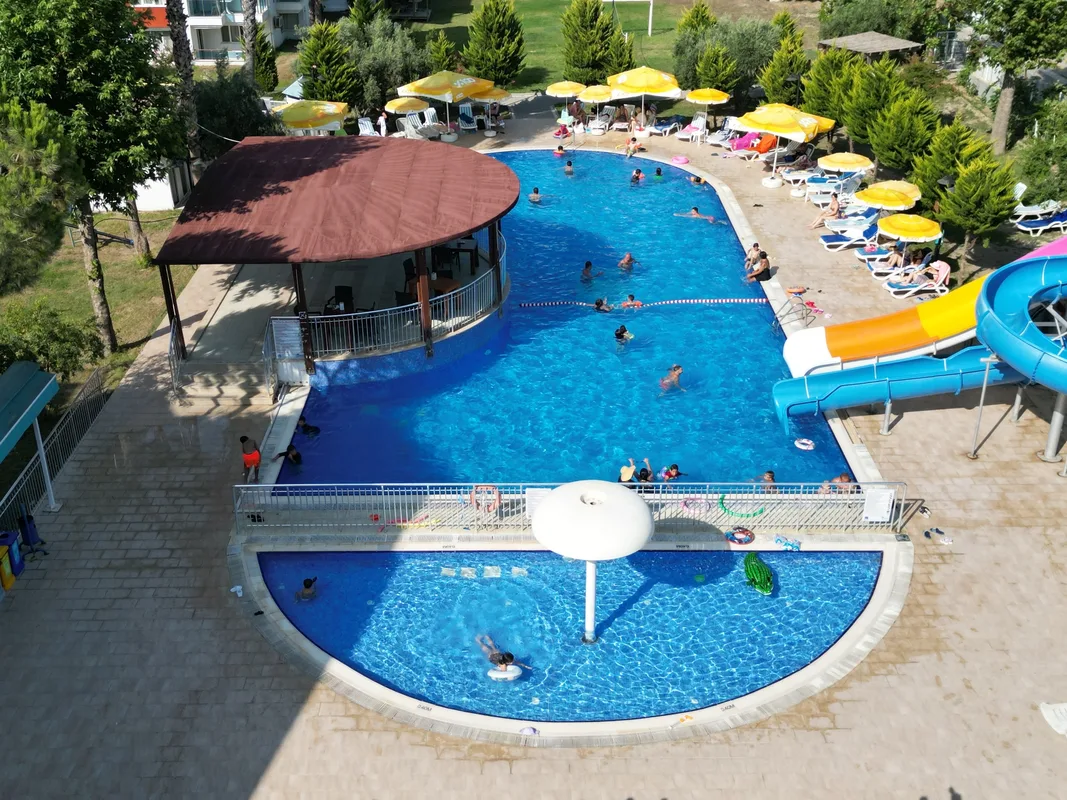 Irem, hoofdfoto