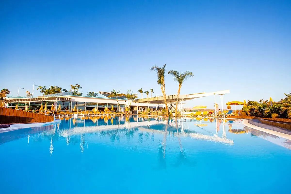 Servatur Riosol — hoofdfoto