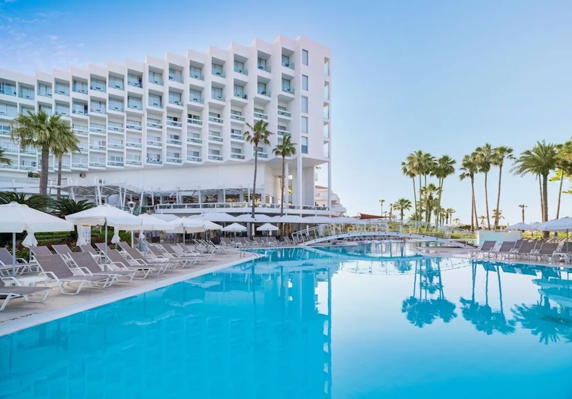 Leonardo Plaza Cypria Maris Beach Hotel & Spa — hoofdfoto