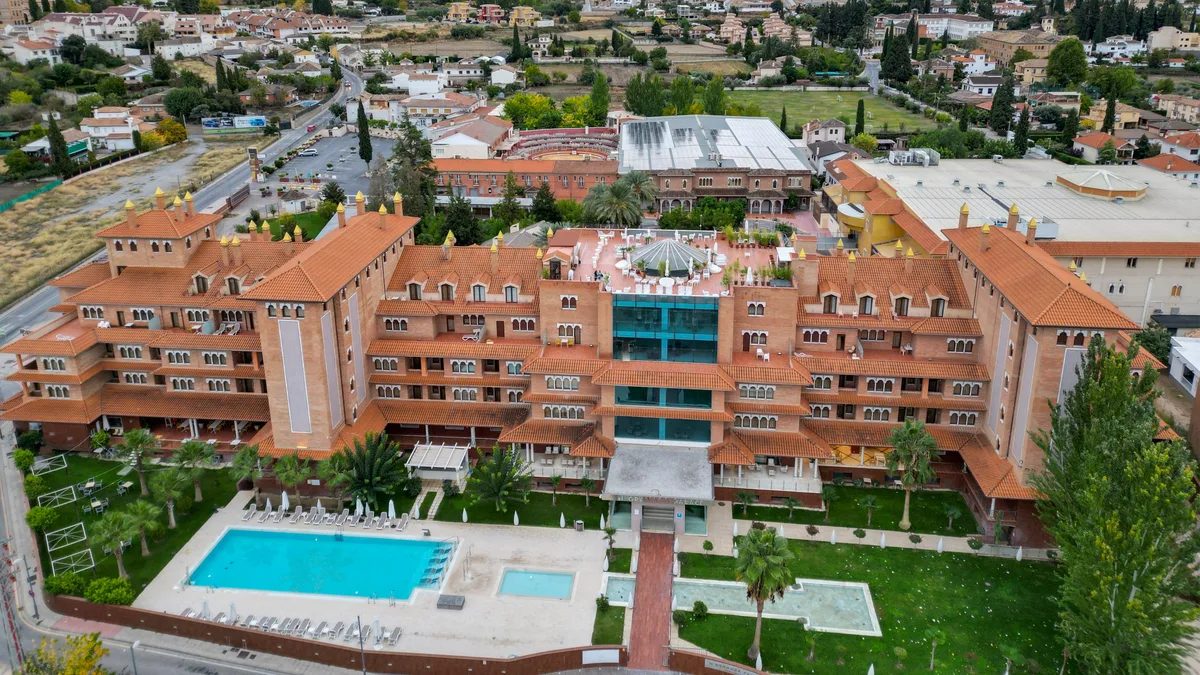 Hotel Granada Palace Affiliated by Meliá — hoofdfoto