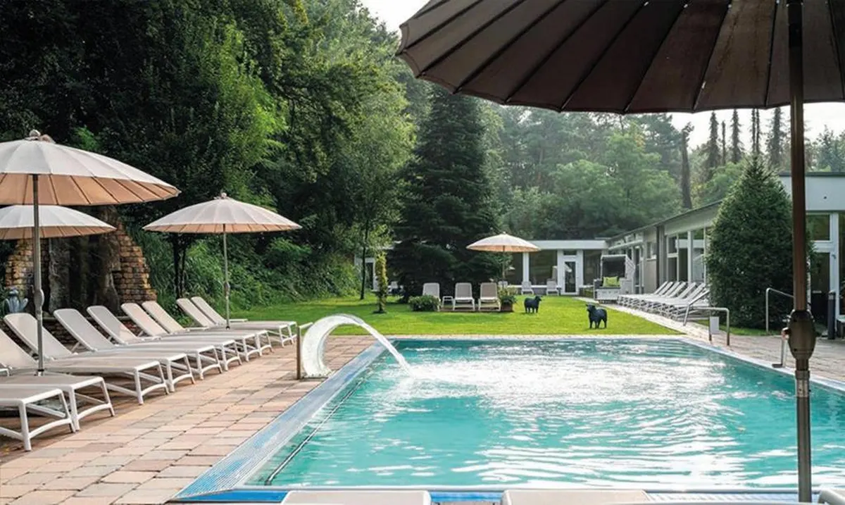 Waldhotel Tannenhäuschen — hoofdfoto