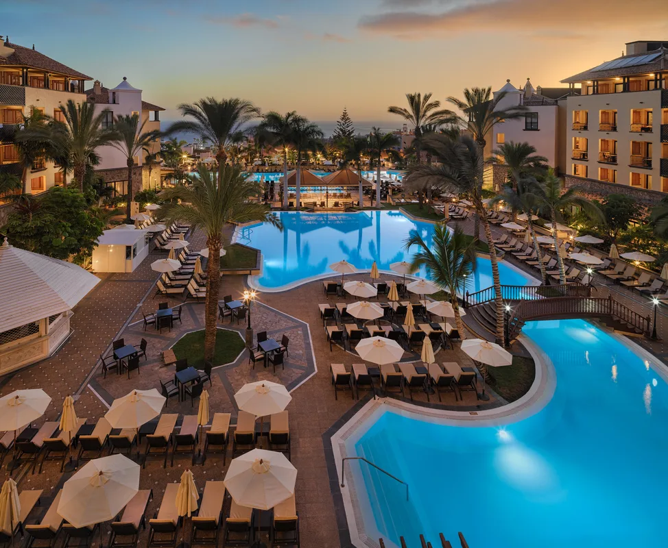 Hotel Gf Gran Costa Adeje — hoofdfoto
