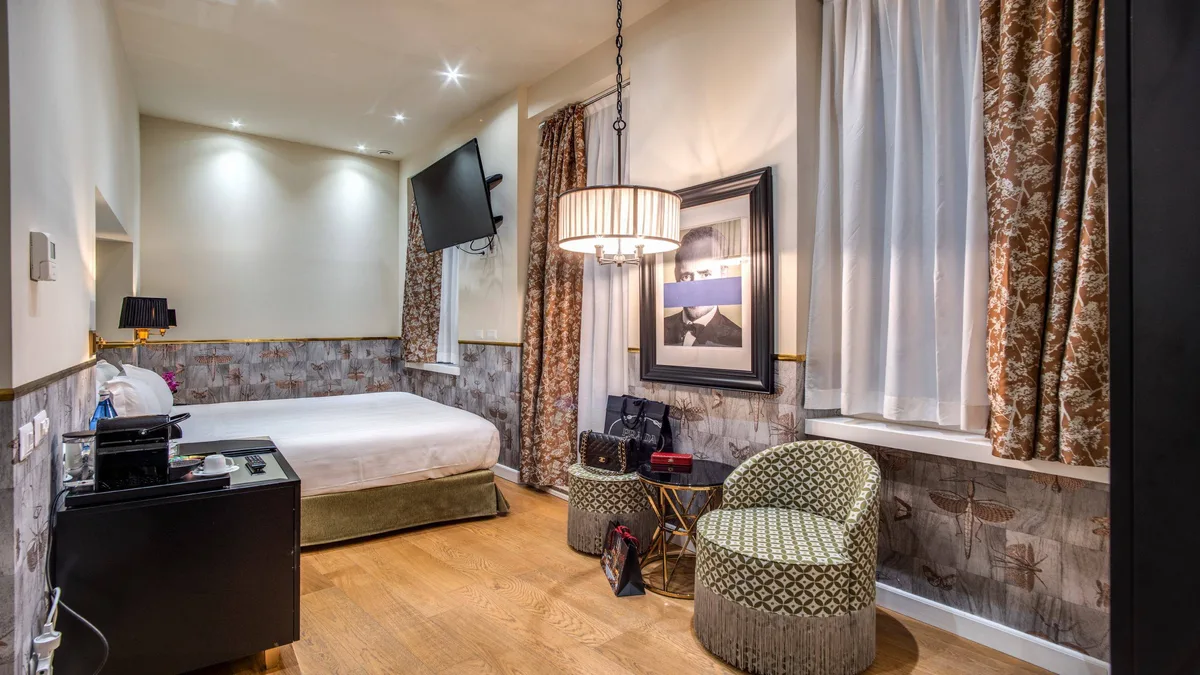 The Talent Hotel, hoofdfoto