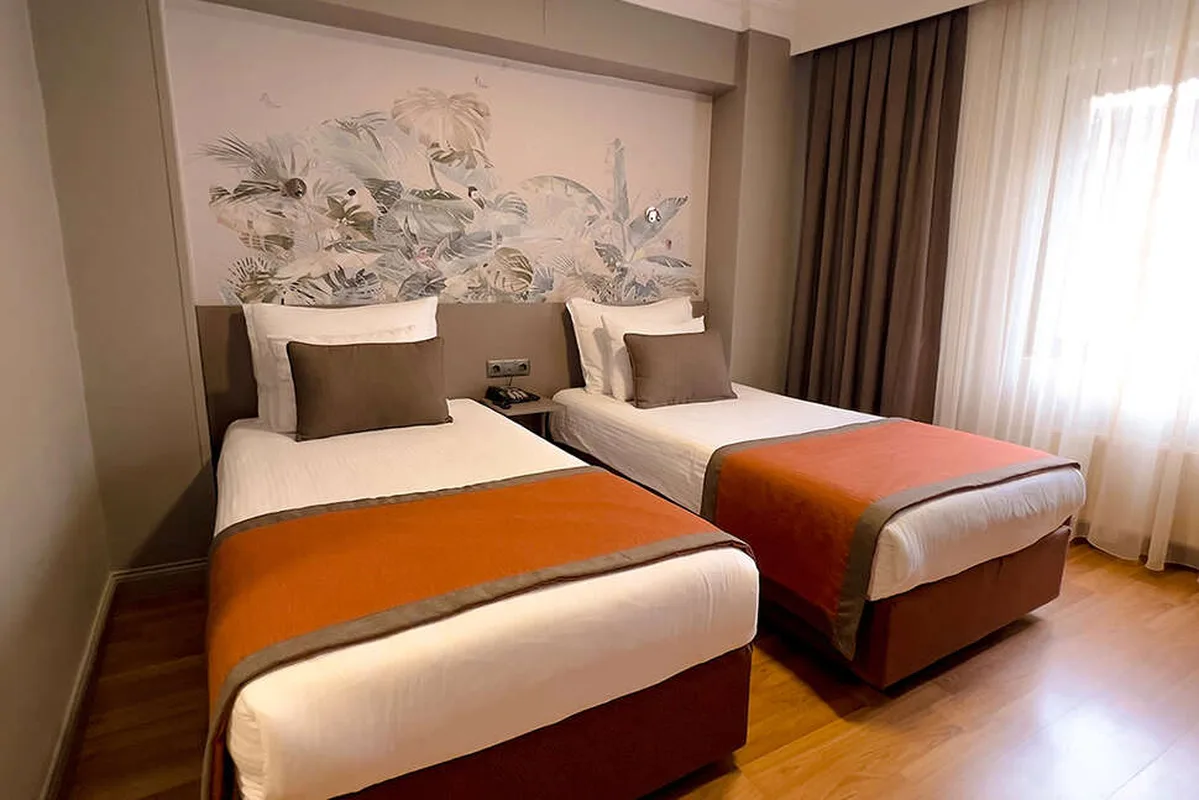 Benler Otel Laleli — hoofdfoto