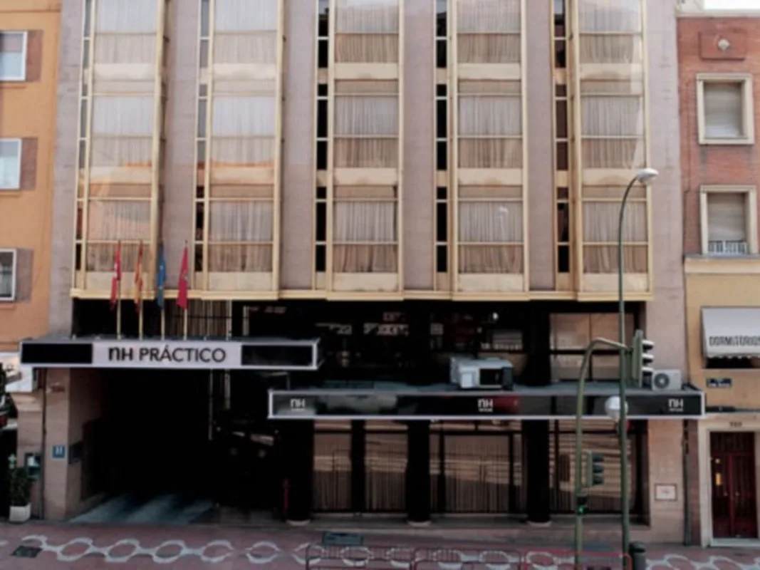 Erase Un Hotel — hoofdfoto