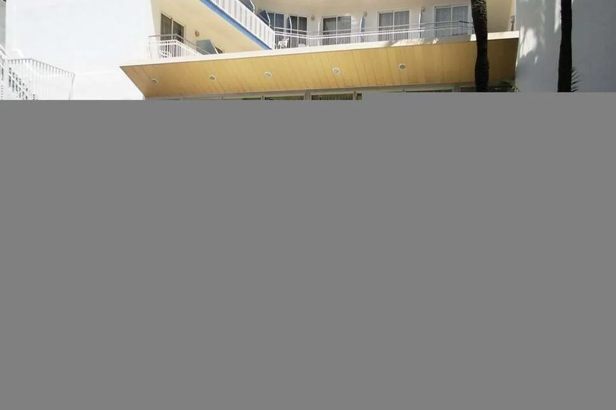 Hotel Miami, hoofdfoto