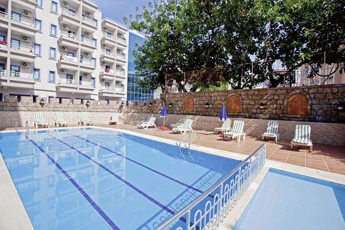 Diamore Hotel — hoofdfoto