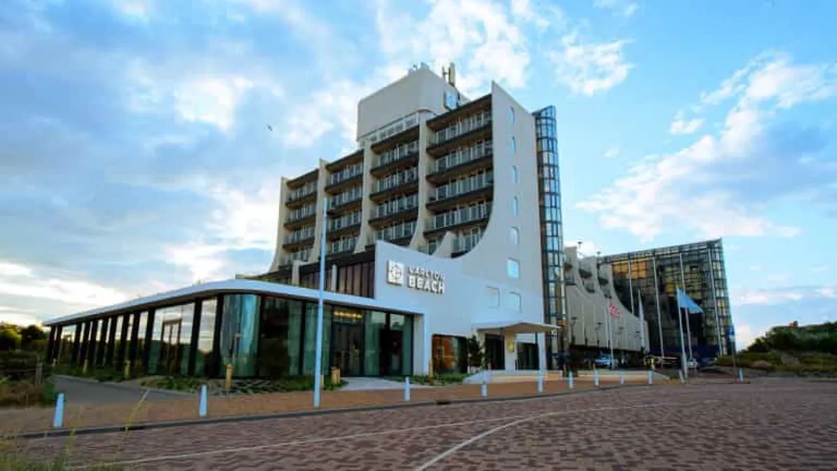 Carlton Beach Hotel — hoofdfoto