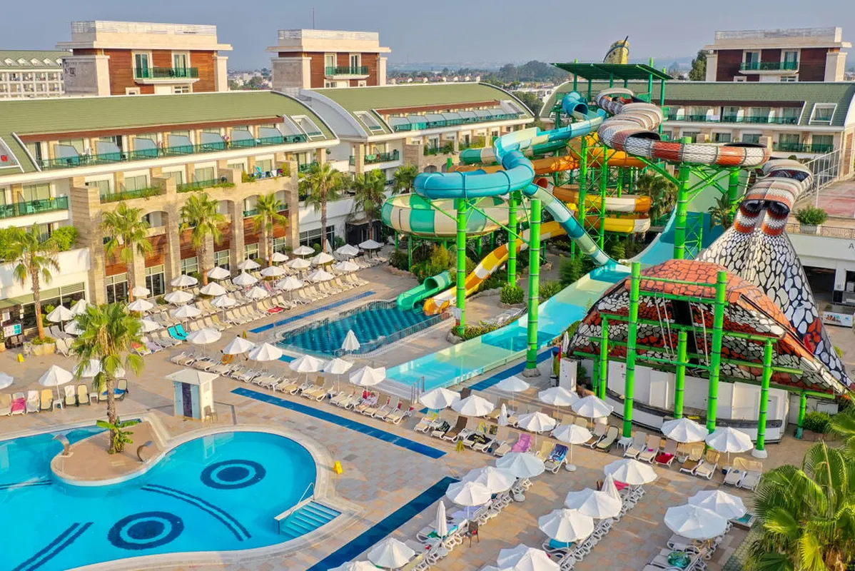 Crystal Waterworld Aqua Collection — hoofdfoto