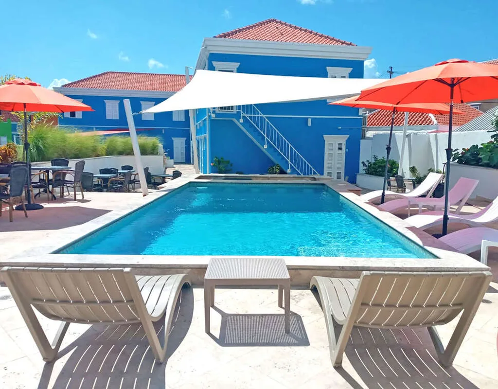 The Freedom Hotel — hoofdfoto