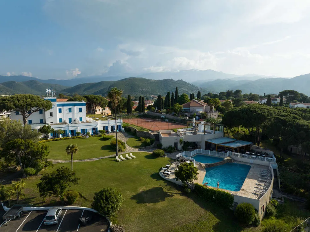 Hotel Bellevue Saint Florent — hoofdfoto