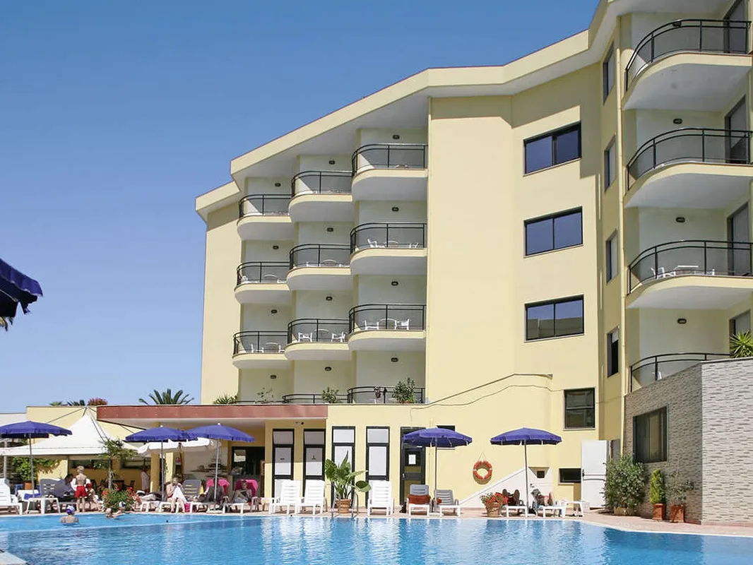 Rina Hotel — hoofdfoto