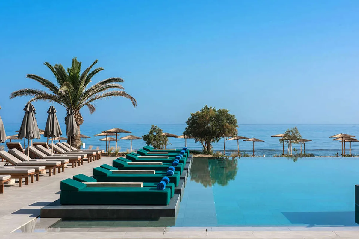 Hotel Paralos Kosta Alimia — hoofdfoto