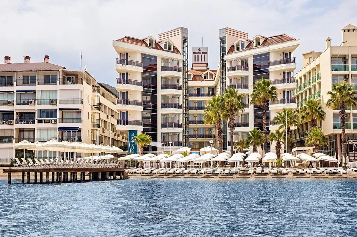 Poseidon Hotel — hoofdfoto