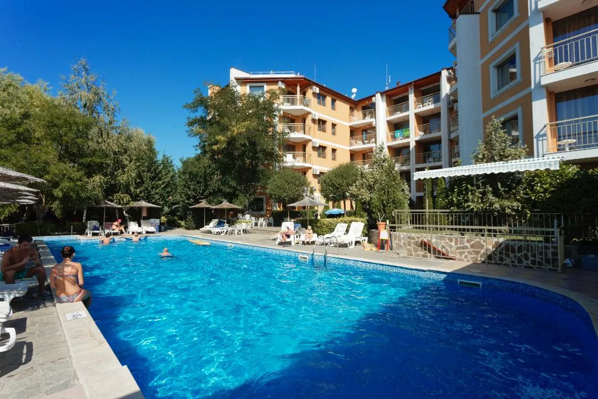 Vemara Club Hotel — hoofdfoto