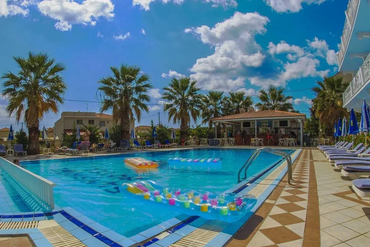 Laganas Holidays — hoofdfoto