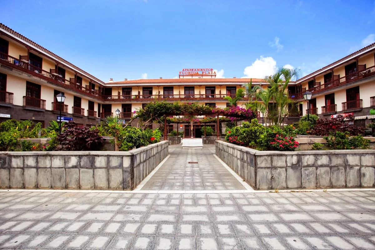 Apartamentos Be Smart Florida Plaza — hoofdfoto