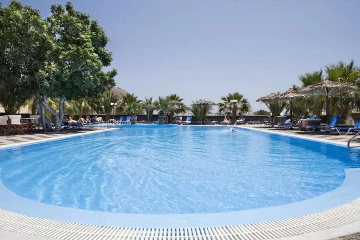 Sandy's Paradise Infinity Resort — hoofdfoto