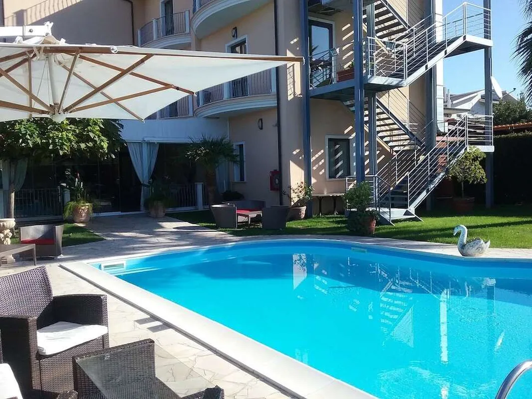 Gullo Hotel — hoofdfoto