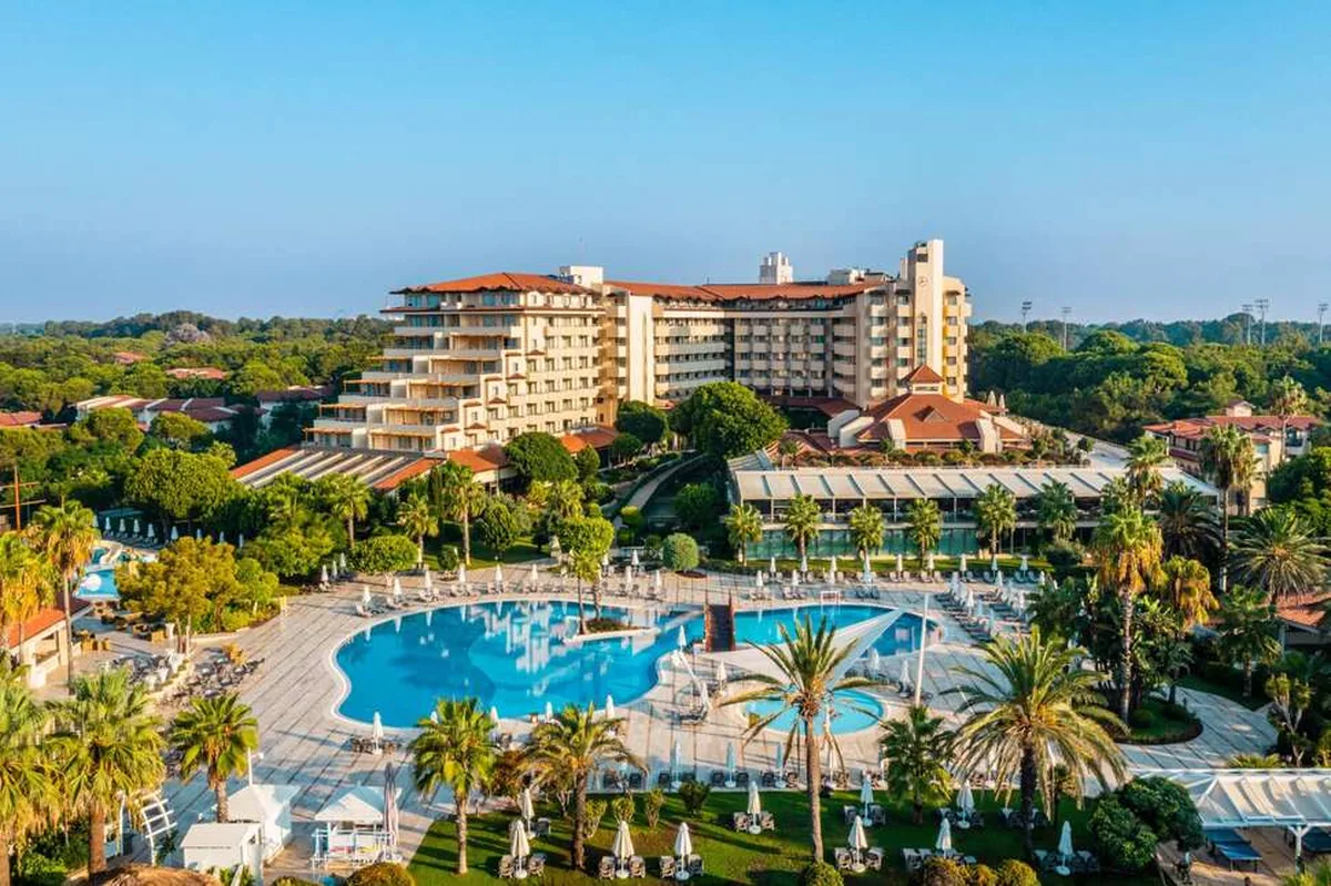 Bellis Deluxe Hotel — hoofdfoto