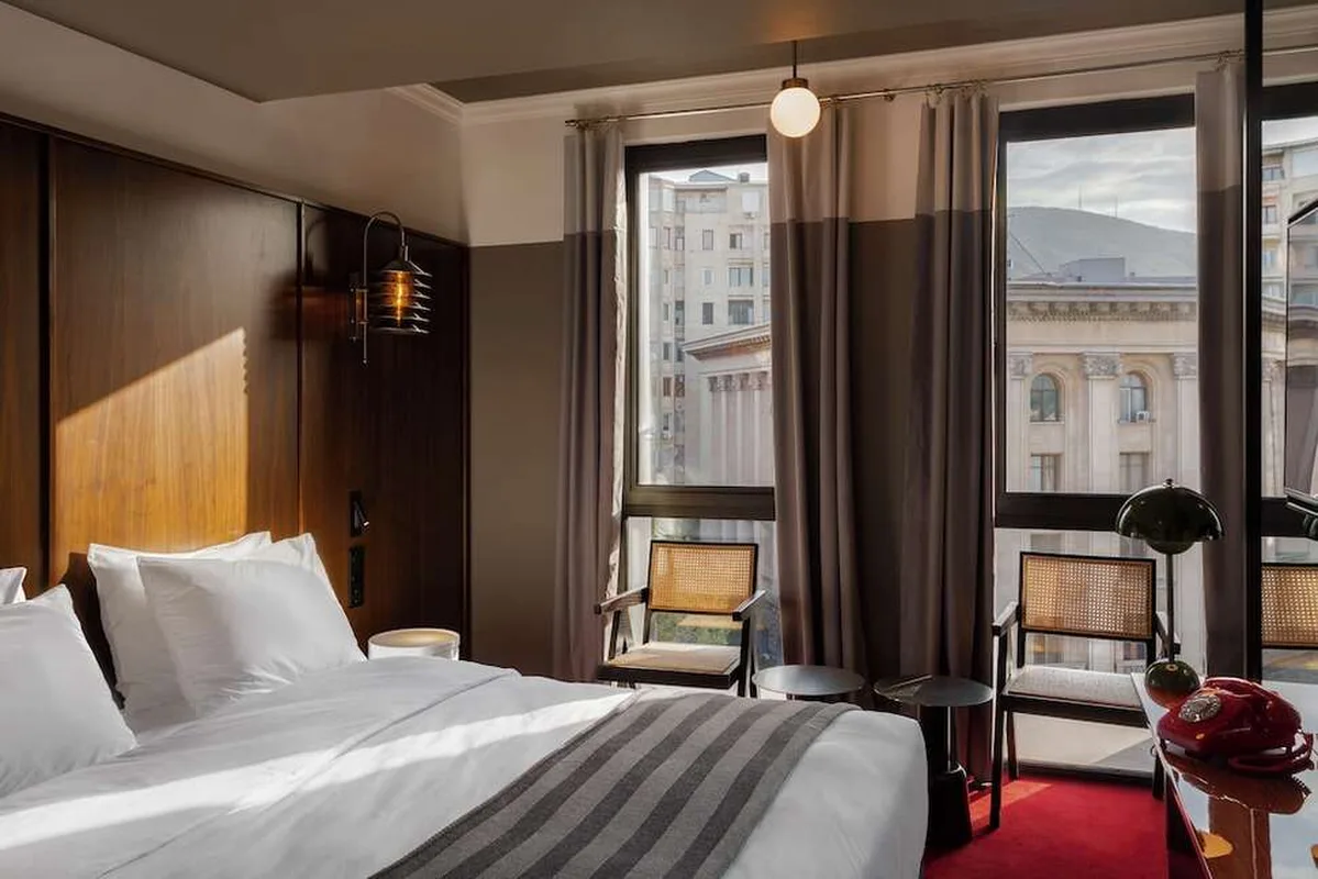 Hotel Afisha — hoofdfoto