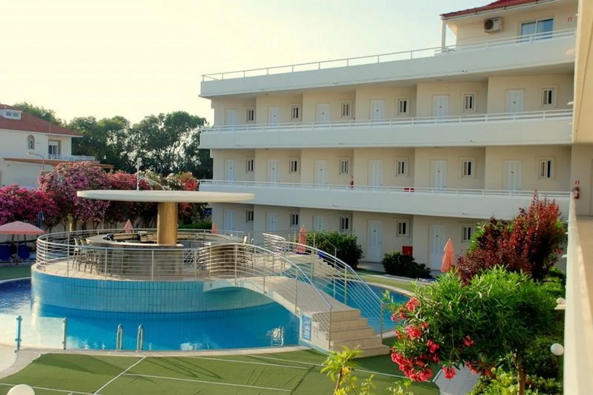 Bayside Hotel Katsaras — hoofdfoto
