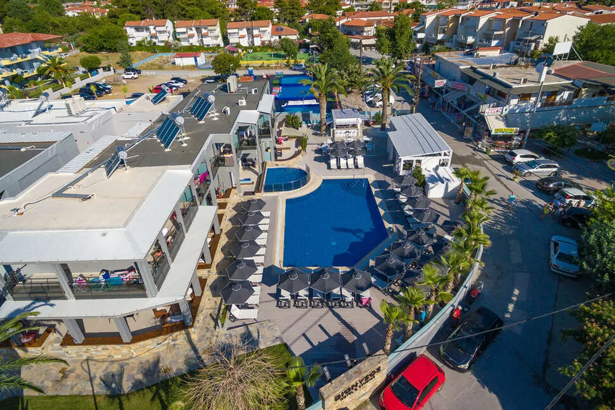 Dionysos Hotel & Studios — hoofdfoto
