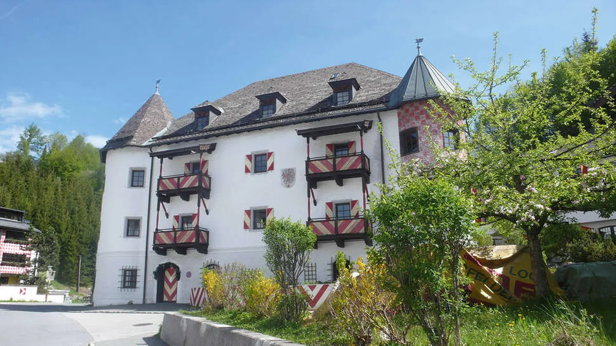 Schlosshotel Rosenegg — hoofdfoto