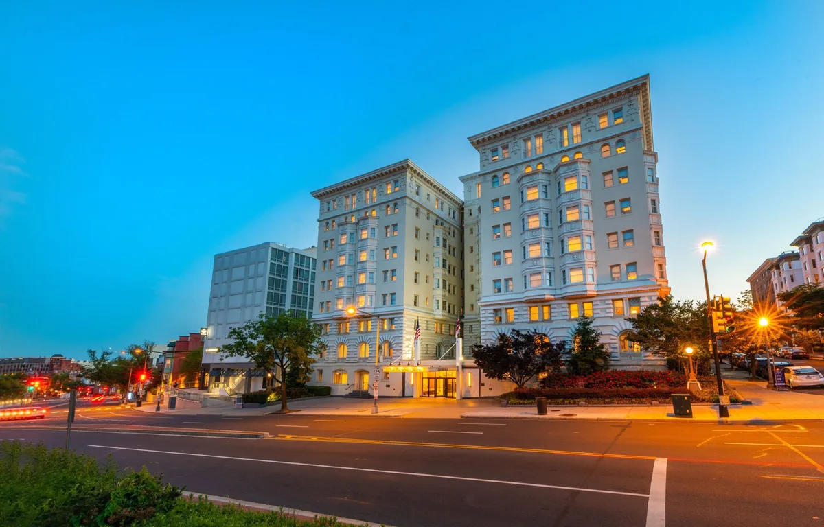 The Churchill Hotel Near Embassy Row — hoofdfoto