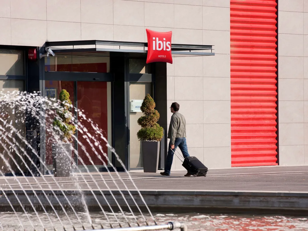 Ibis Ripollet, hoofdfoto