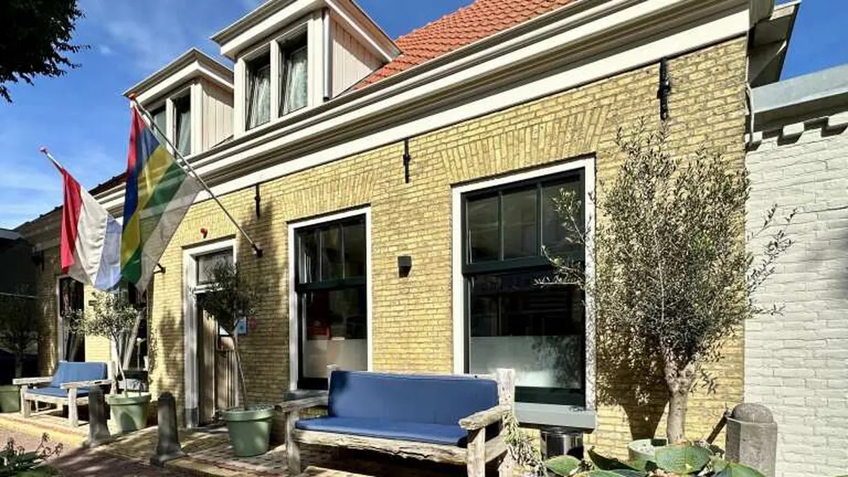 Hotel Buren — hoofdfoto