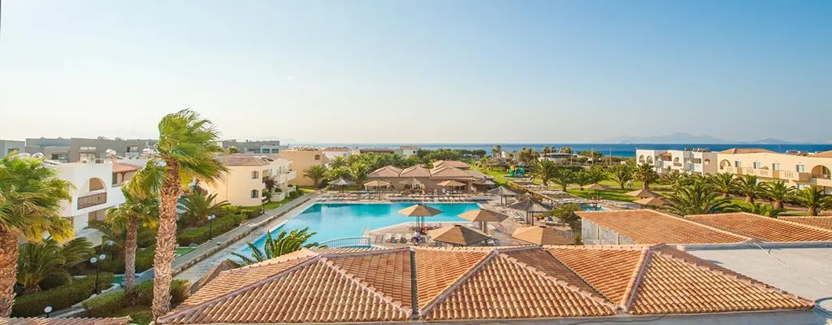 Akti Beach — hoofdfoto