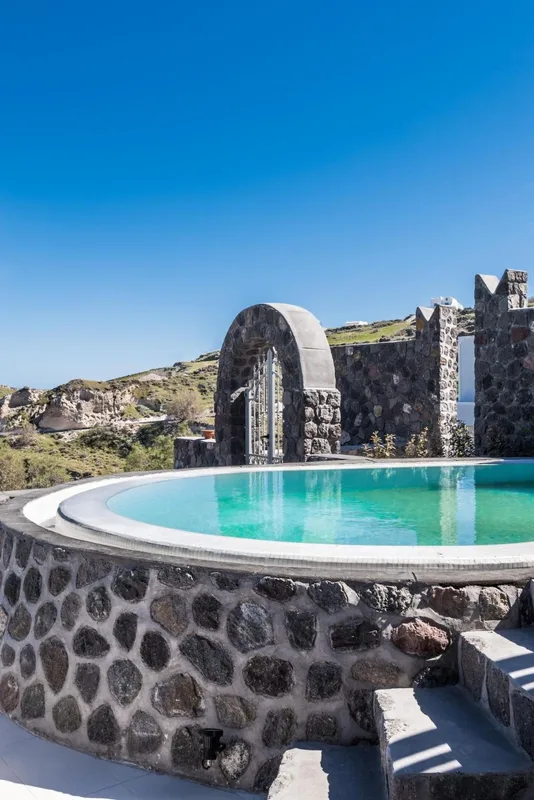 Elements of Caldera Suites, hoofdfoto