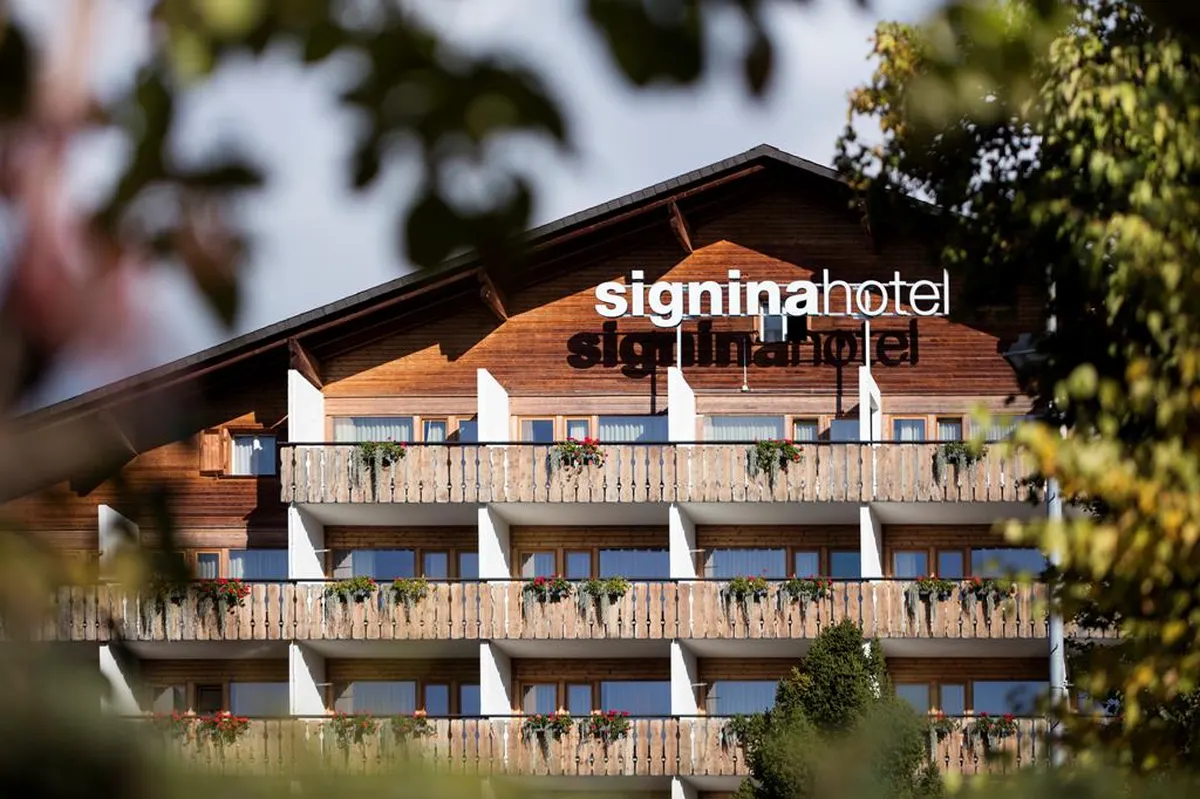 Signinahotel — hoofdfoto