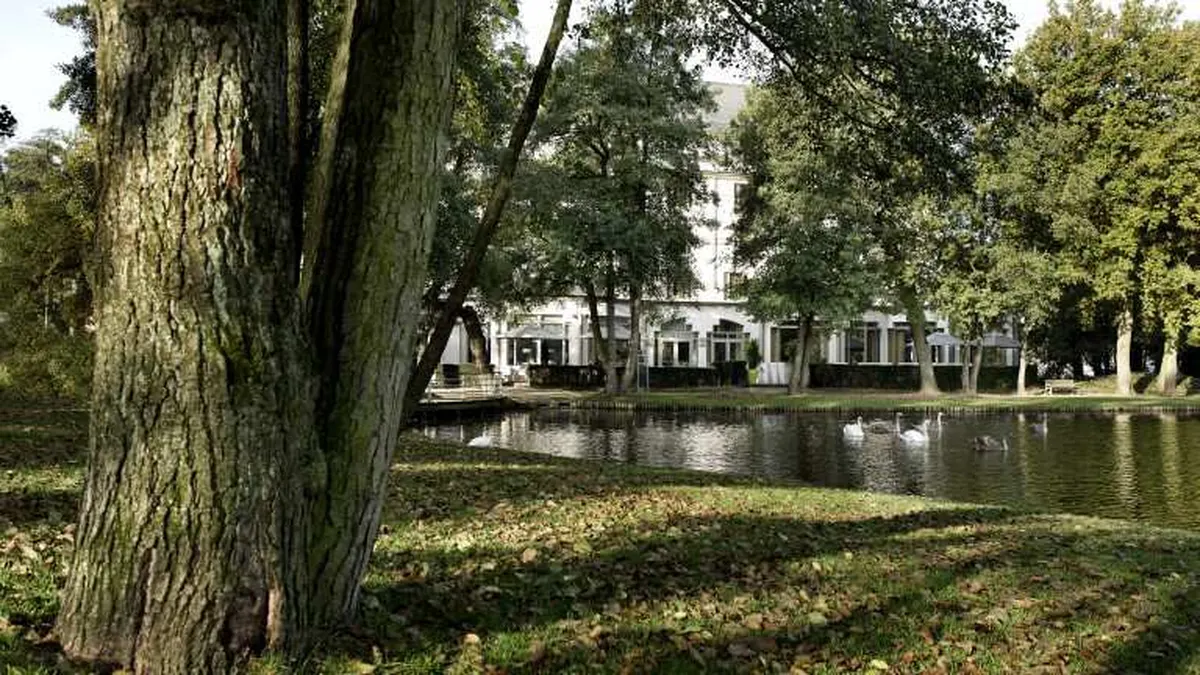 M Hotel - Different Hotels — hoofdfoto