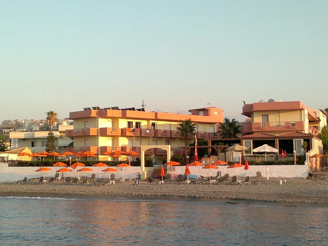 Hotel Haris on the Beach — hoofdfoto
