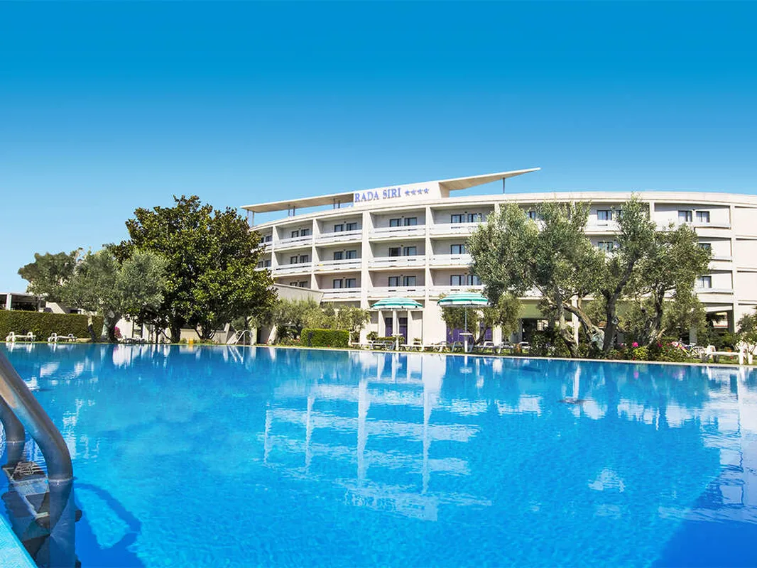 Hotel Rada Siri — hoofdfoto