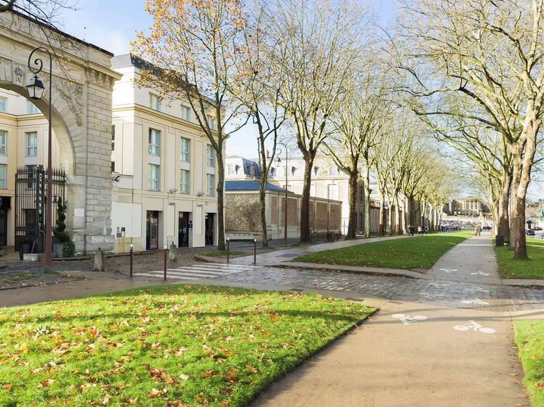 Le Louis Versailles — hoofdfoto