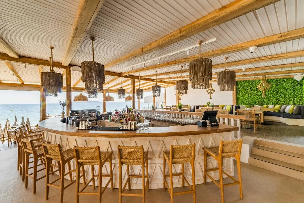 Thalassa Cape — hoofdfoto