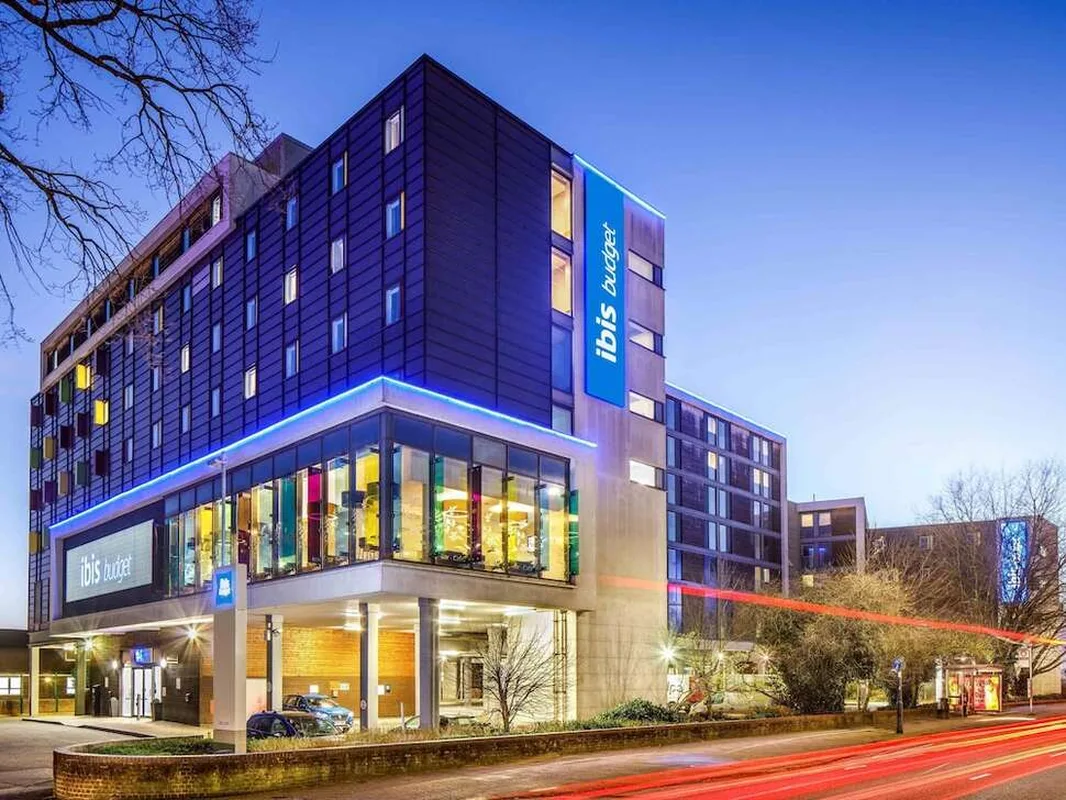 Ibis Budget London Heathrow Central — hoofdfoto