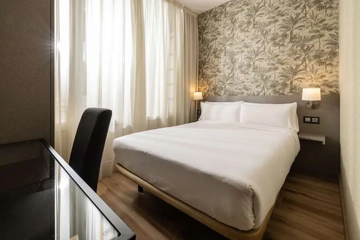Hotel Avenida Gran Via — hoofdfoto