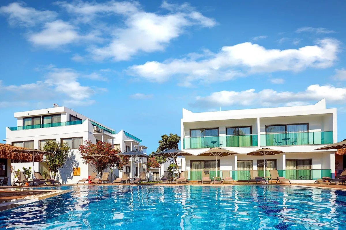 Yalipark Beach Hotel — hoofdfoto