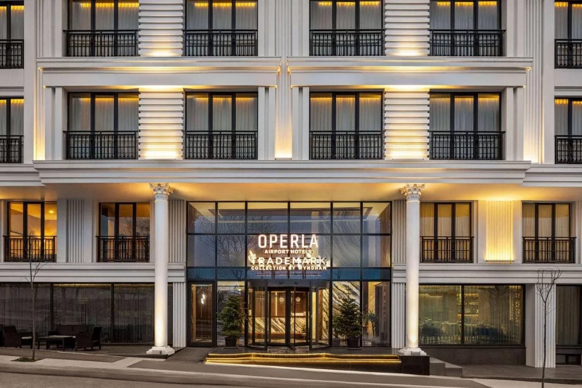 Operla Airport Hotels, Trademark Collection by Wyndham — hoofdfoto