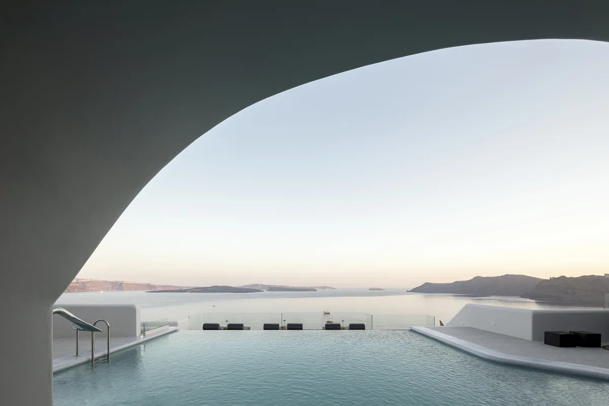 Hom Santorini, hoofdfoto