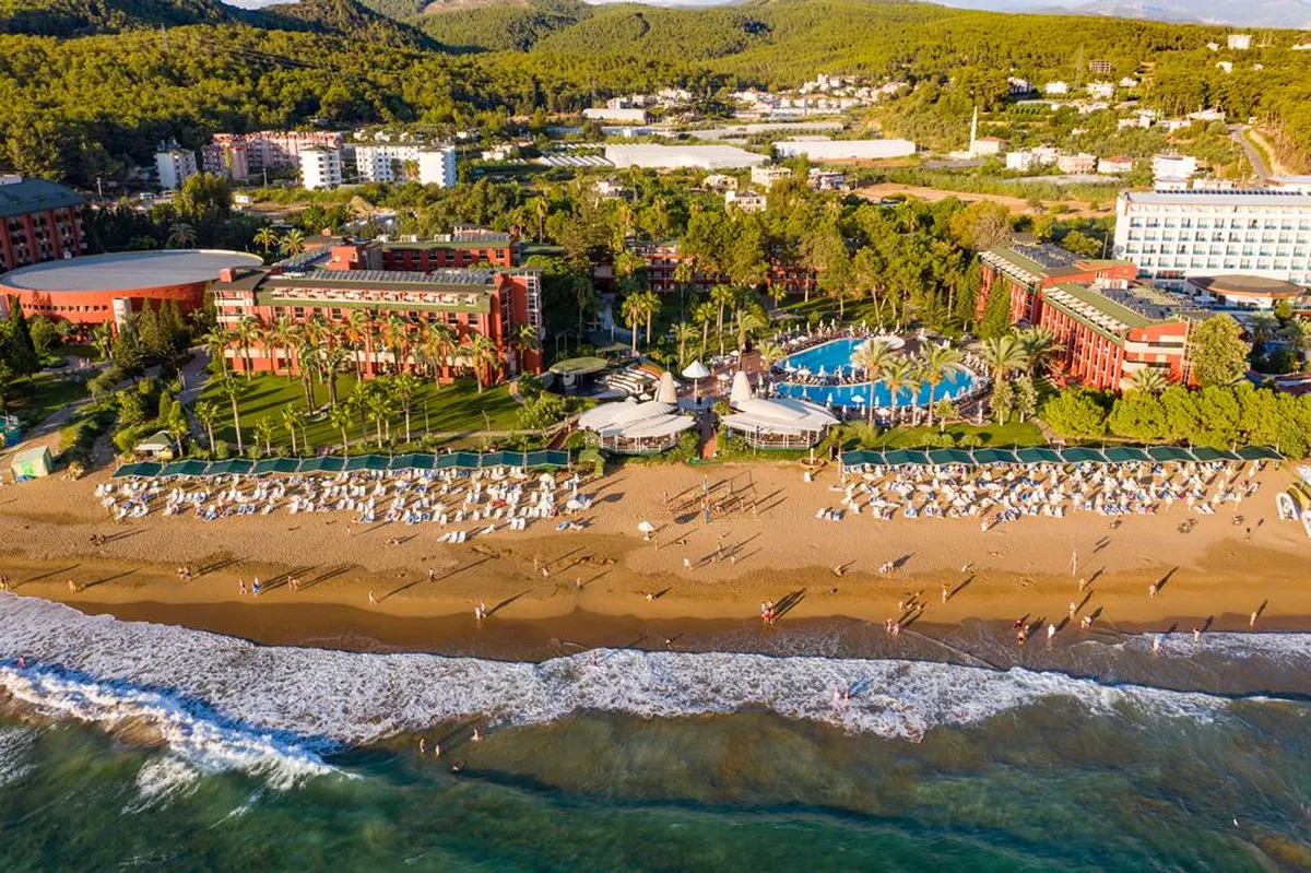 AQI Pegasos Club — hoofdfoto